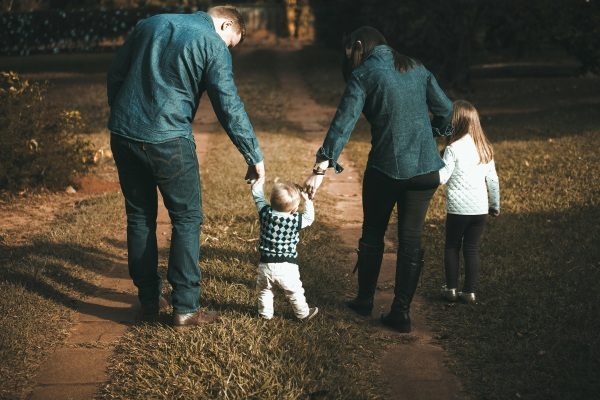 vis à étranger couvrir famille